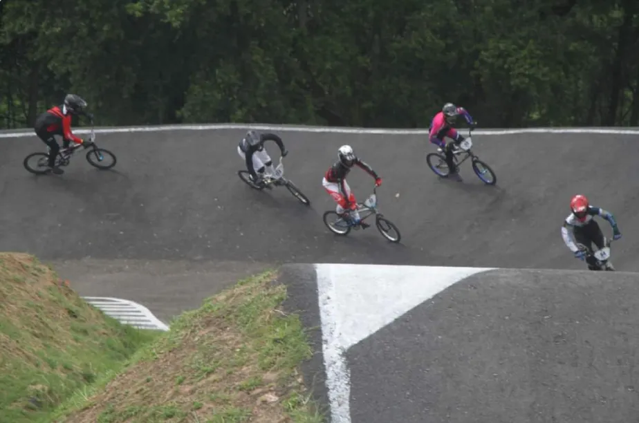 Copa Santana de BMX reúne atletas de todo o Nordeste neste domingo (25), no Recife